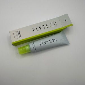Flyte 7.0 GlowBack Global Prep Primer - ONE